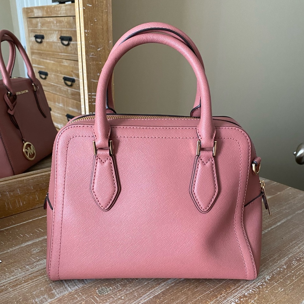 Michael Kors women’s purse - Picture 6 of 7